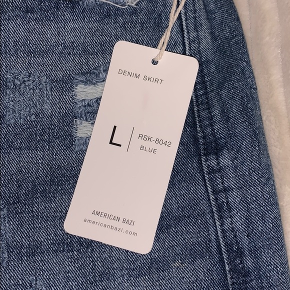 NWT: Denim skirt Fashion nova - Picture 11 of 11